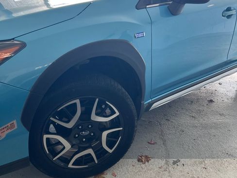 Used 2019 Subaru Crosstrek Hybrid w/ Moonroof Package w/Navigation AWD/4WD image 5
