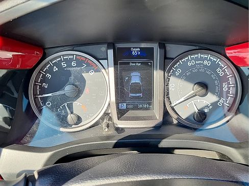 Used 2021 Toyota Tacoma TRD Pro AWD/4WD image 19