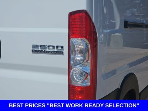 Used 2025 RAM ProMaster 2500 w/ Convenience Group FWD image 39
