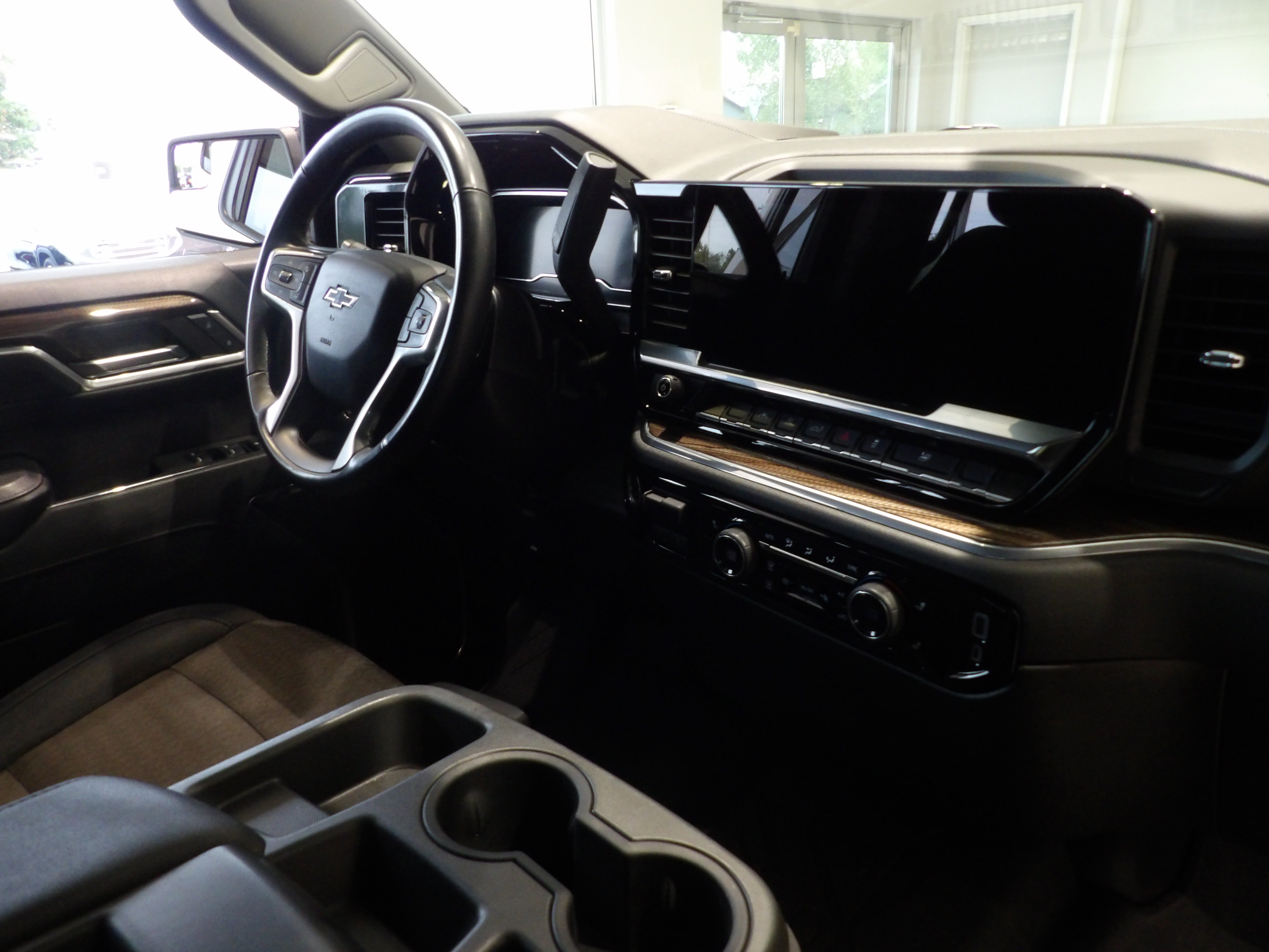 Used 2023 Chevrolet Silverado 1500 RST AWD/4WD image 23