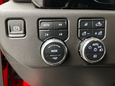 Used 2024 GMC Sierra 1500 Elevation w/ Elevation Premium Package AWD/4WD image 45