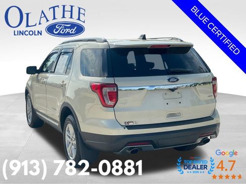 Certified 2018 Ford Explorer XLT AWD/4WD image 4