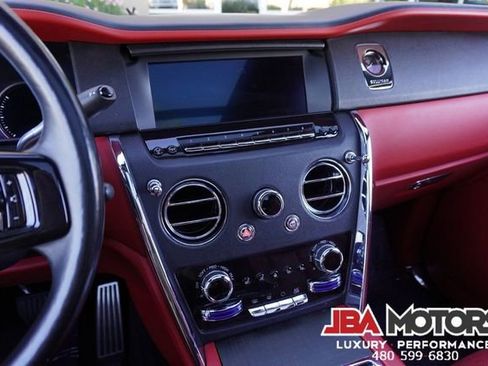 Used 2020 Rolls-Royce Cullinan image 40