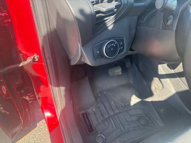 Used 2015 Ford Escape SE AWD/4WD image 14