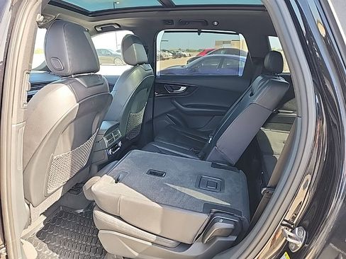 Used 2017 Audi Q7 3.0T Premium Plus image 3