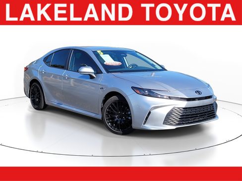 Certified 2025 Toyota Camry LE w/ Convenience Package image 1