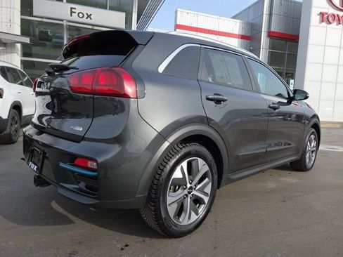 Used 2022 Kia Niro EX w/ Cold Weather Package image 8