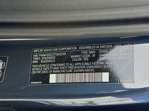 Used 2026 Volvo XC60 B5 Plus w/ Protection Package Premier AWD/4WD image 27