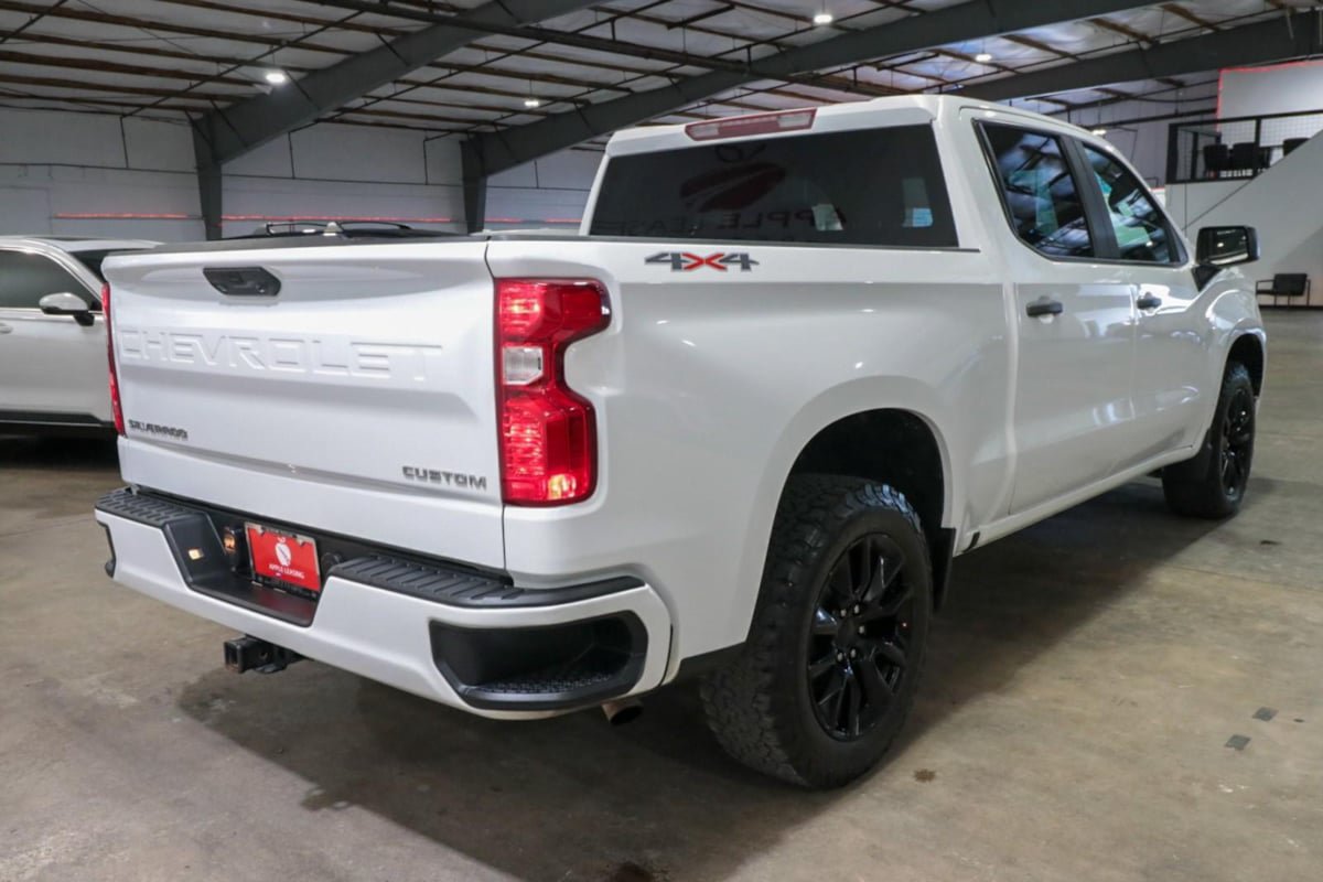 Used 2023 Chevrolet Silverado 1500 Custom AWD/4WD image 5