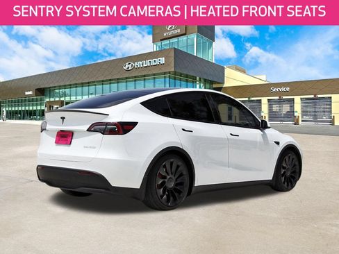 Used 2024 Tesla Model Y Performance AWD/4WD image 5