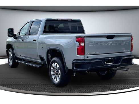 New 2026 Chevrolet Silverado 2500 Custom w/ Custom Value Package AWD/4WD image 4