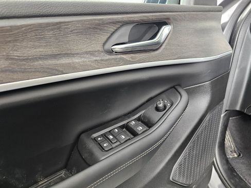 New 2026 Jeep Grand Cherokee Altitude AWD/4WD image 22