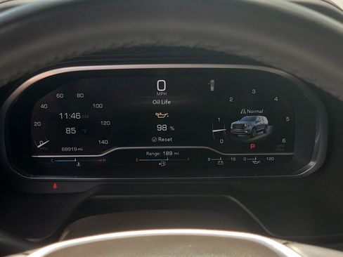 Used 2023 GMC Yukon SLT image 26