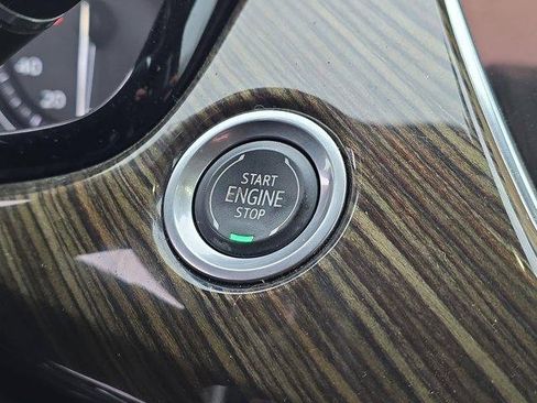 Used 2022 Cadillac XT6 Premium Luxury w/ Platinum Package image 28