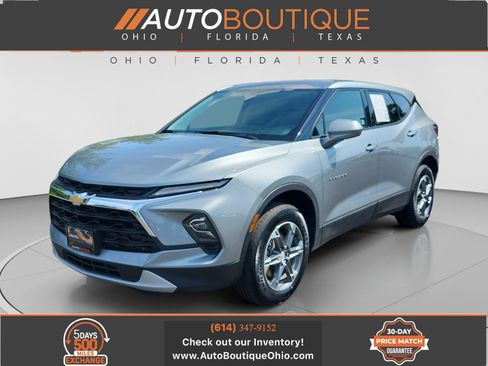 Used 2025 Chevrolet Blazer LT FWD image 1