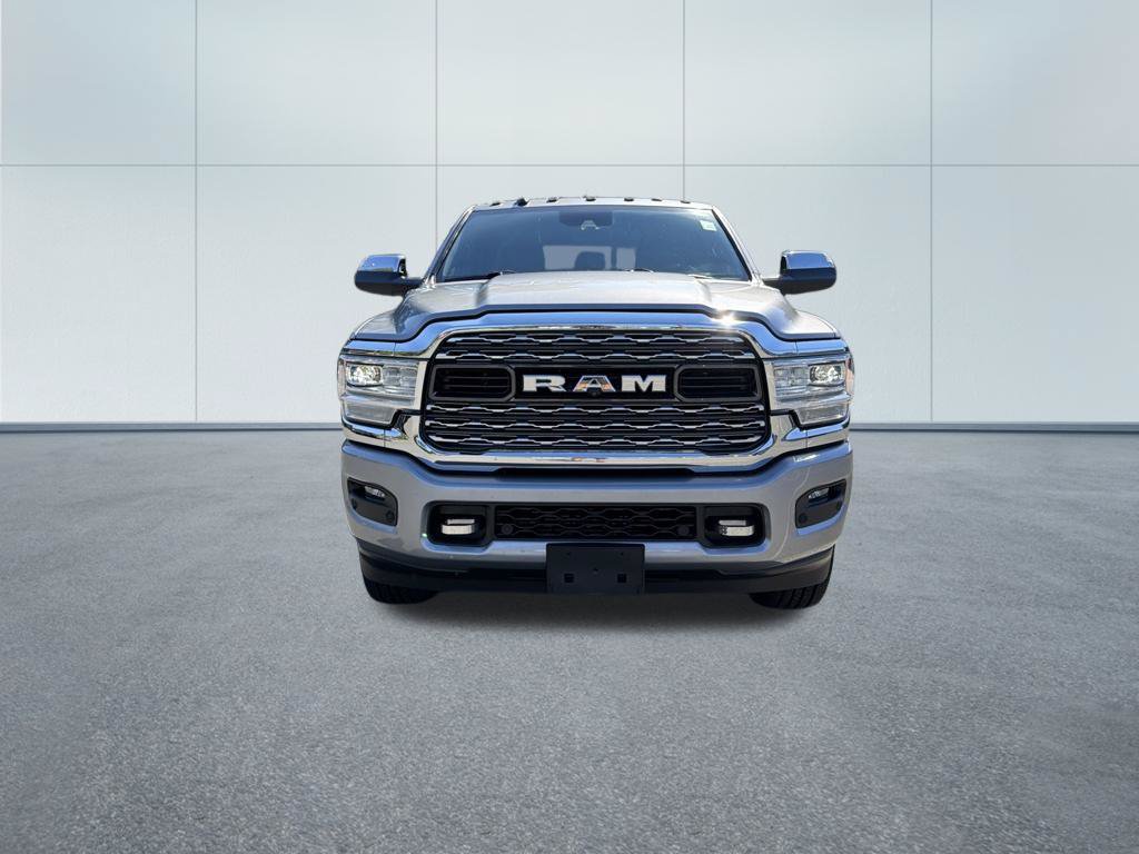 Used 2022 RAM 3500 Limited AWD/4WD image 3