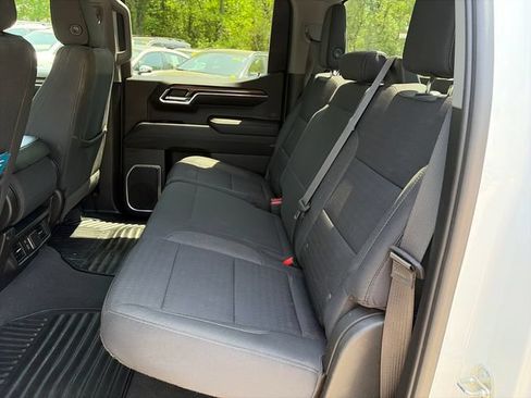 Used 2022 Chevrolet Silverado 1500 LT AWD/4WD image 15
