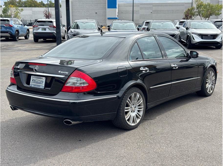 Used 2008 Mercedes-Benz E 350 4MATIC Sedan image 3