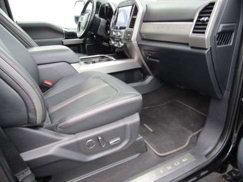 Used 2022 Ford F250 Platinum AWD/4WD image 12