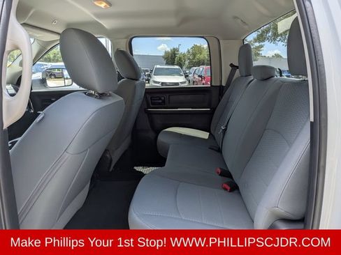 Used 2017 RAM 3500 Tradesman w/ Chrome Appearance Group AWD/4WD image 13