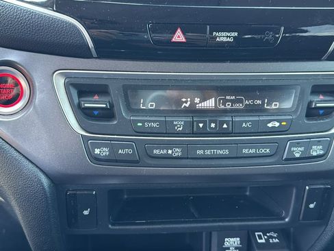 Used 2021 Honda Pilot EX image 13
