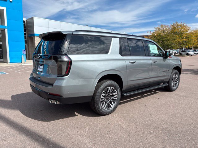New 2027 Chevrolet Suburban Z71 w/ Comfort Package AWD/4WD image 6