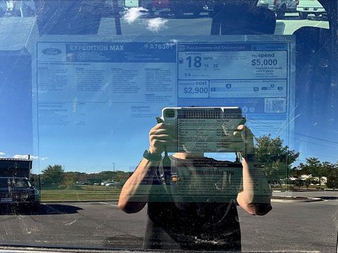 New 2025 Ford Expedition Max Active image 14