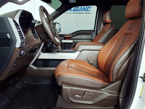 Used 2020 Ford F150 King Ranch w/ Equipment Group 601A Luxury AWD/4WD image 8