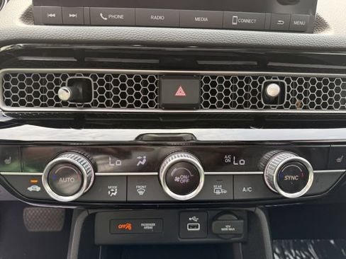 Used 2024 Honda Civic EX-L image 25