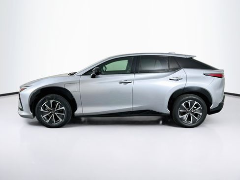 Used 2023 Lexus RZ 450e Premium w/ Technology Package AWD/4WD image 4
