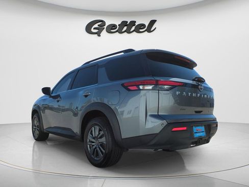 Certified 2022 Nissan Pathfinder SV w/ SV Premium Package AWD/4WD image 7