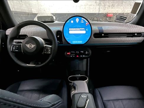 Used 2025 MINI Cooper S image 17