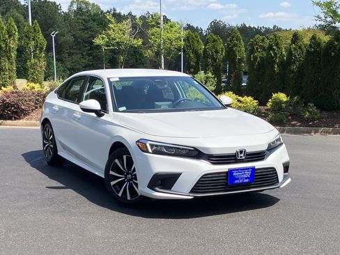 Certified 2023 Honda Civic LX image 2