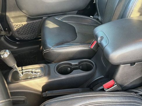 Used 2015 Jeep Wrangler Sport w/ Quick Order Package 24S image 38