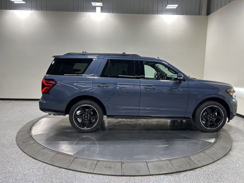Certified 2023 Ford Expedition Limited AWD/4WD image 6