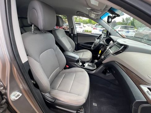 Used 2017 Hyundai Santa Fe Sport FWD image 26