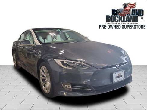 Used 2019 Tesla Model S Long Range image 1