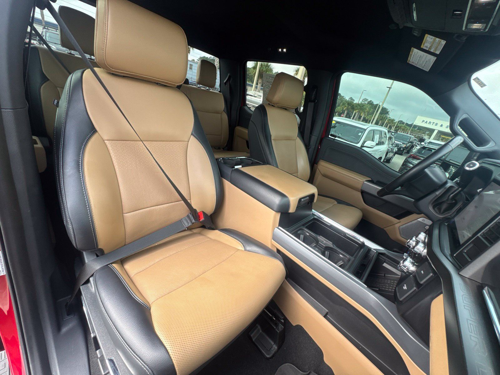 Used 2024 Ford F250 Lariat w/ Sport Appearance Package AWD/4WD image 20