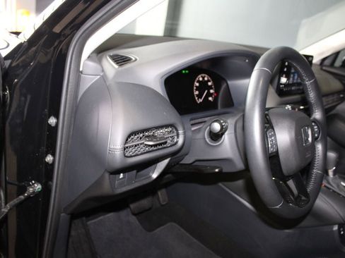 Certified 2025 Honda HR-V EX-L image 11