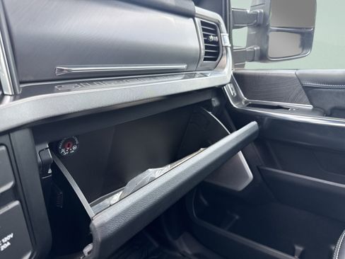 Used 2025 Ford F250 Platinum AWD/4WD image 20