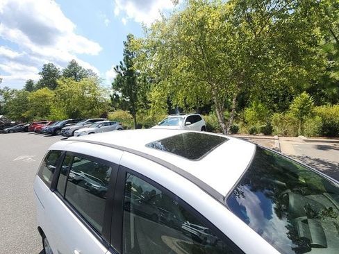 Used 2009 MAZDA MAZDA5 Grand Touring FWD image 17