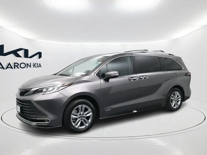 Used 2021 Toyota Sienna Limited