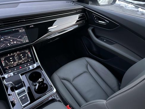 Used 2025 Audi Q8 Premium w/ Black Optic Package image 32