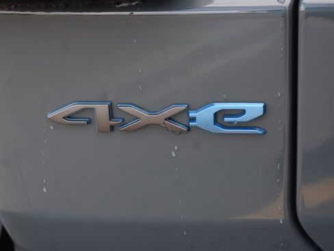 Used 2024 Jeep Wrangler Unlimited AWD/4WD image 7