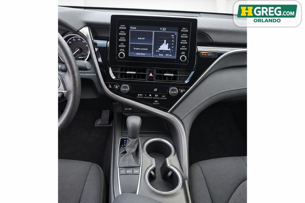 Used 2024 Toyota Camry LE FWD image 13