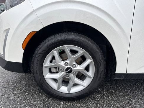 Certified 2023 Kia Soul LX w/ Option Group 015 image 9