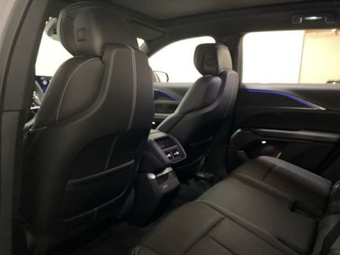 Used 2024 Cadillac Lyriq Sport RWD image 70