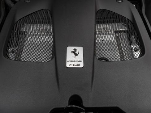 Used 2018 Ferrari 812 Superfast image 50