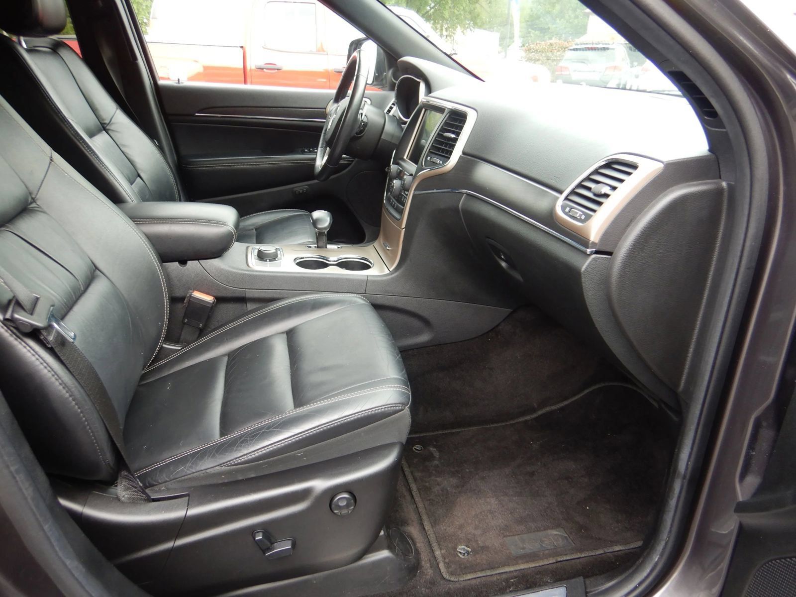 Used 2015 Jeep Grand Cherokee Limited AWD/4WD image 17