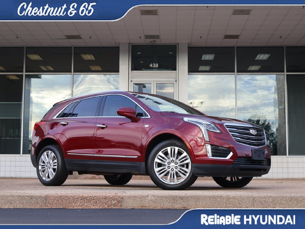 Used 2017 Cadillac XT5 Premium Luxury FWD image 2